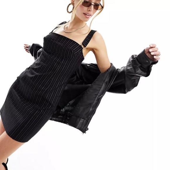 Asos Design Pinstripe Bengaline Bodycon Mini Dress With D-Ring Details Size 14 - Picture 6 of 11